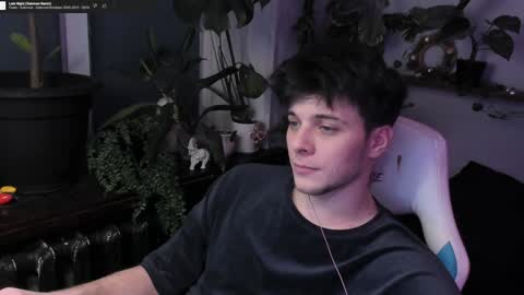 Gus online show from January 3, 2025, 5:31 pm