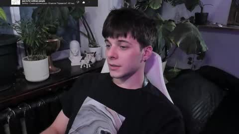 Gus online show from March 11, 2025, 9:59 pm