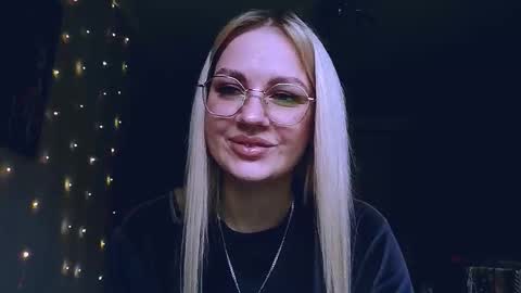 Snapshot of whitehex666 chatting on January 8, 2026, 10:28 am whitehex666 online show from January 8, 2026, 10:28 am