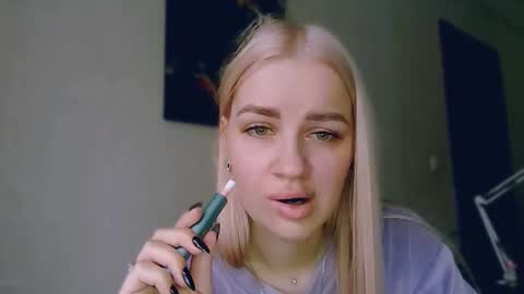 whitehex666 online show from February 8, 2026, 9:02 am