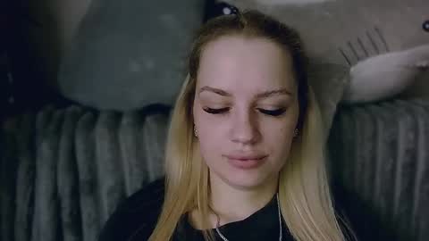 whitehex666 online show from May 2, 2026, 1:27 pm