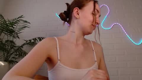 Snapshot of whiteprincessluna chatting on March 27, 2026, 2:17 pm You wont find me here on Saturdays and Sundays online show from March 27, 2026, 2:17 pm