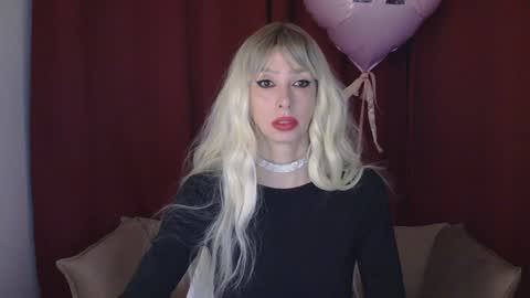White Queen online show from January 2, 2025, 6:56 pm