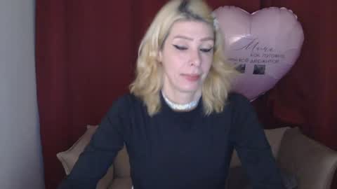 White Queen online show from January 5, 2025, 10:19 pm