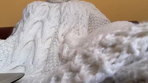 whitesweater online show from March 18, 2026, 6:49 am