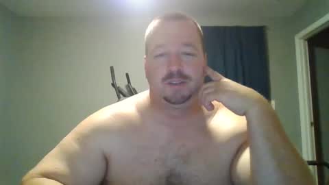 Snapshot of whitewolf850212 chatting on December 2, 2024, 10:39 am white wolf jeremy online show from December 2, 2024, 10:39 am