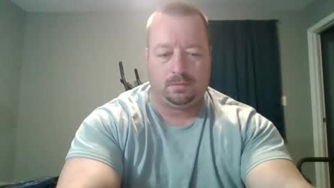 Snapshot of whitewolf850212 chatting on December 4, 2024, 8:34 am white wolf jeremy online show from December 4, 2024, 8:34 am