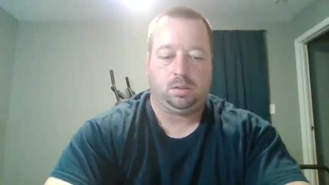 Snapshot of whitewolf850212 chatting on December 11, 2024, 10:14 am white wolf jeremy online show from December 11, 2024, 10:14 am