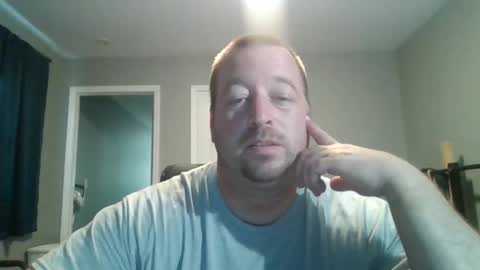 Snapshot of whitewolf850212 chatting on February 9, 2025, 6:05 pm white wolf jeremy online show from February 9, 2025, 6:05 pm