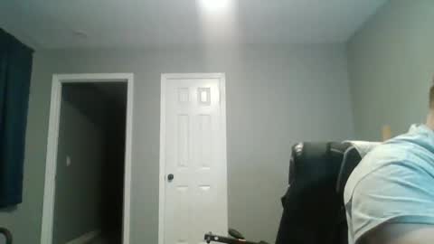 Snapshot of whitewolf850212 chatting on February 18, 2025, 8:59 am white wolf jeremy online show from February 18, 2025, 8:59 am