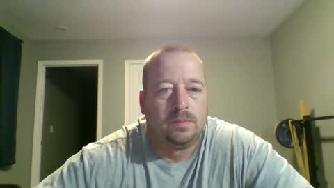 Snapshot of whitewolf850212 chatting on October 21, 2025, 9:10 am white wolf jeremy online show from October 21, 2025, 9:10 am