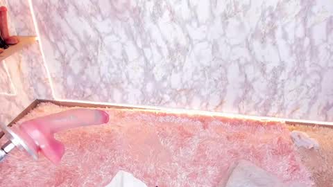 whitneyyfox online show from February 11, 2025, 3:50 am