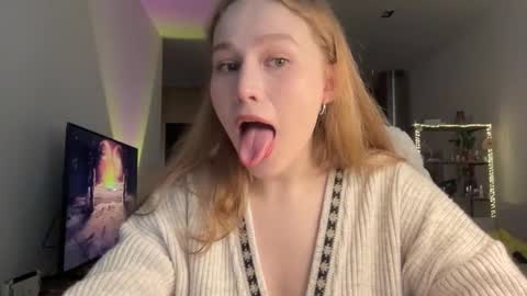 Alisa online show from September 29, 2025, 7:24 am