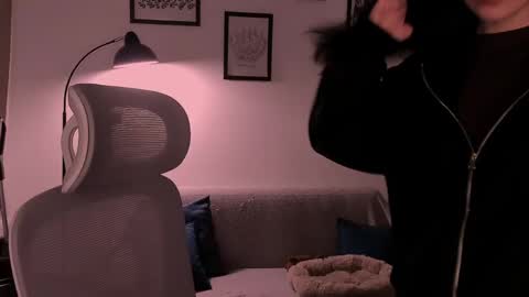 whoislulu online show from March 29, 2026, 7:03 pm