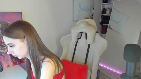 Abby  online show from December 4, 2024, 12:58 pm