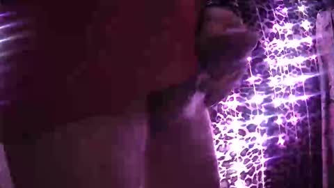 whor4mor online show from November 25, 2025, 5:13 pm