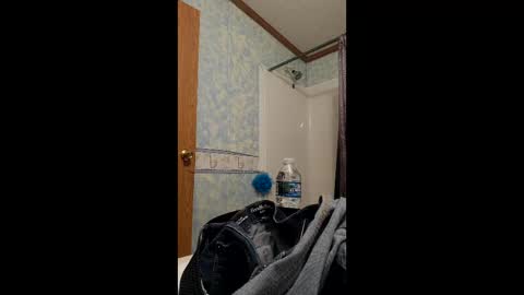 Snapshot of whore4u2useandabuse chatting on March 27, 2026, 1:22 am whore4u2useandabuse online show from March 27, 2026, 1:22 am