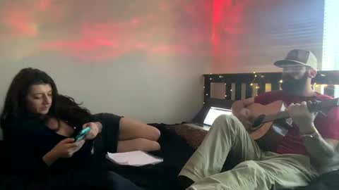 whtmtnman603 online show from October 15, 2025, 10:10 pm