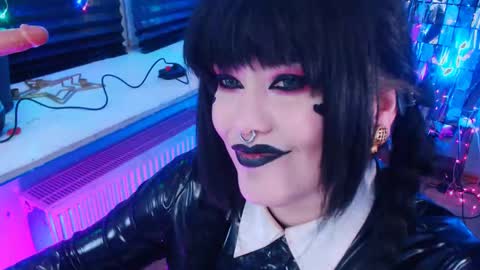 Snapshot of wickedxqueen chatting on February 4, 2025, 4:59 am Laura online show from February 4, 2025, 4:59 am