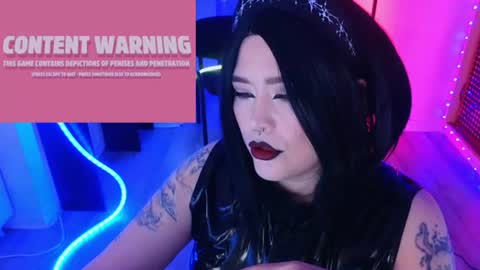 Laura  online show from July 1, 2026, 9:25 pm