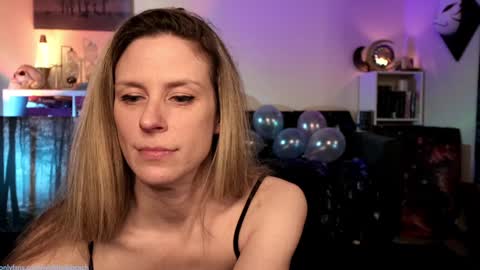 Gretchen  Jimmy online show from January 28, 2025, 3:15 am