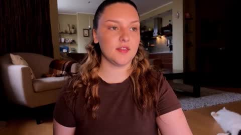 VI online show from October 17, 2025, 1:25 pm