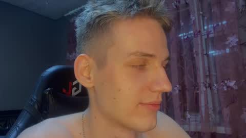 wiiinkyyy online show from December 5, 2025, 6:26 pm