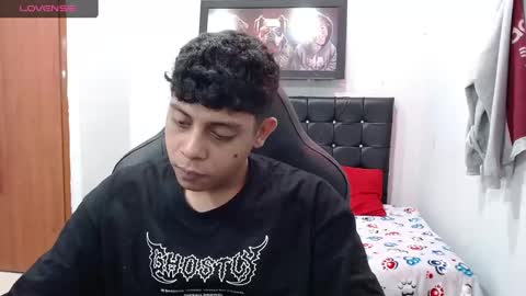 Snapshot of wiilliam_20 chatting on February 17, 2025, 3:53 pm wiilliam online show from February 17, 2025, 3:53 pm