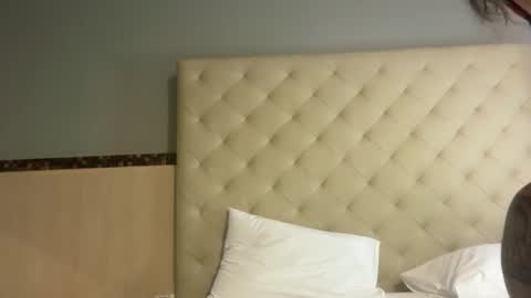 wild_bigcock23 online show from April 19, 2026, 2:38 pm