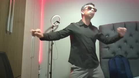 Snapshot of wild_bigcock36 chatting on February 24, 2026, 12:19 am WIL BIGCOCK online show from February 24, 2026, 12:19 am