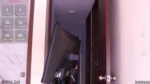 wild_col online show from September 27, 2025, 11:37 am