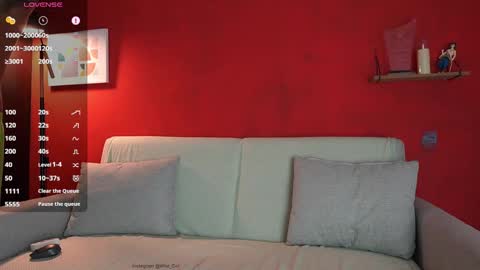 wild_col online show from October 25, 2025, 12:02 pm