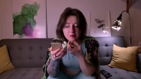 wild_peony online show from December 8, 2024, 8:25 pm