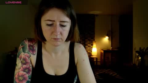 wild_peony online show from February 5, 2026, 6:23 pm