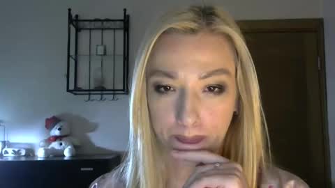 Alina online show from February 9, 2025, 2:29 pm