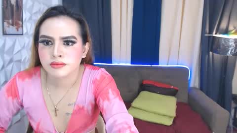 Snapshot of wildhot_pauleen4uxxx chatting on October 6, 2025, 6:38 pm pauleen online show from October 6, 2025, 6:38 pm