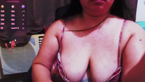 wildhotasianx online show from December 23, 2024, 12:30 pm