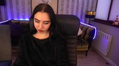 Alena online show from February 25, 2025, 1:39 pm