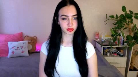 Alena online show from June 5, 2026, 5:03 am