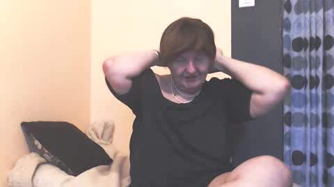 WildRedCat online show from January 8, 2026, 11:45 am