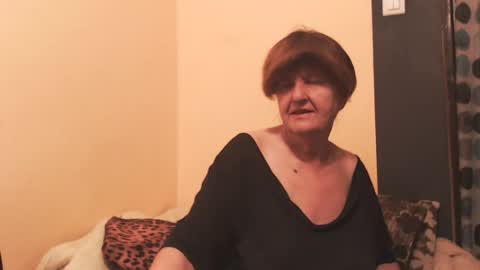 WildRedCat online show from July 12, 2026, 7:27 pm