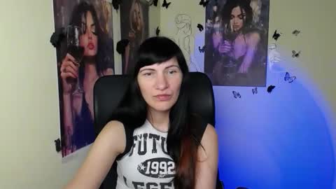 Rosalinda online show from May 21, 2026, 5:25 am
