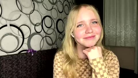 Anny online show from May 29, 2026, 8:45 am