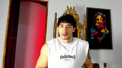 will_ferrari300 online show from June 5, 2026, 1:01 am
