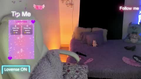 sofia and will online show from September 11, 2025, 9:53 am