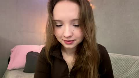 Olivia online show from May 20, 2026, 3:18 pm