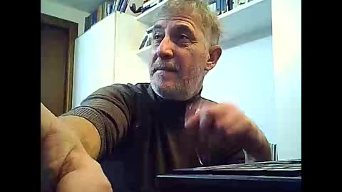 Snapshot of willfire71 chatting on December 5, 2024, 1:49 pm Willfire71 online show from December 5, 2024, 1:49 pm