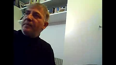 Snapshot of willfire71 chatting on December 16, 2024, 3:32 pm Willfire71 online show from December 16, 2024, 3:32 pm