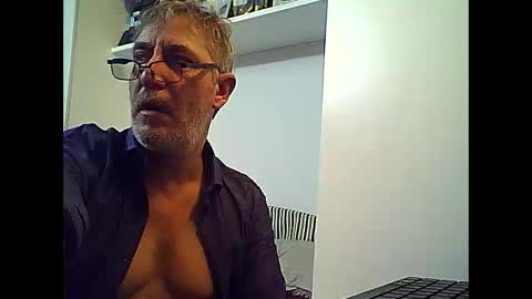 Snapshot of willfire71 chatting on January 4, 2025, 4:11 pm Willfire71 online show from January 4, 2025, 4:11 pm