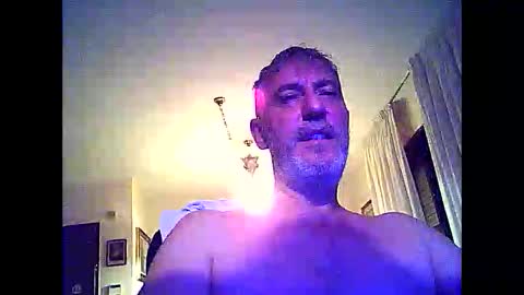 Snapshot of willfire71 chatting on October 23, 2025, 5:44 pm Willfire71 online show from October 23, 2025, 5:44 pm